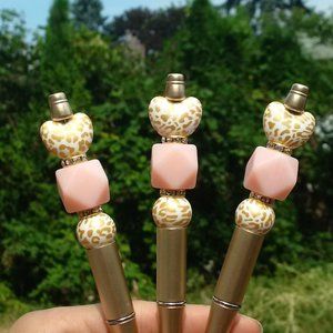 ✨Cute and Adorable Golden Heart Beaded Pen